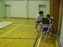 技を終えてから30秒後に自分の動作をパソコン上にて確認する。