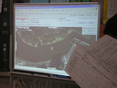 Yahoo!の地図サイトで江戸城(皇居)を航空写真で見る。